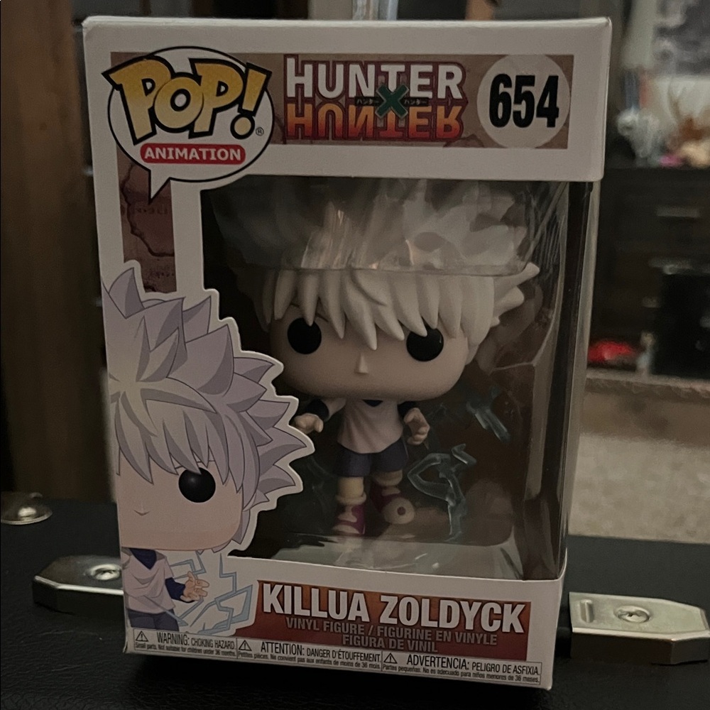 Funko Pop! Animation Killua Zoldyck Figure with White Hair and Purple Outfit